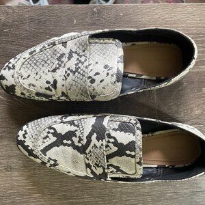 ZARA loafers snake skin neutral